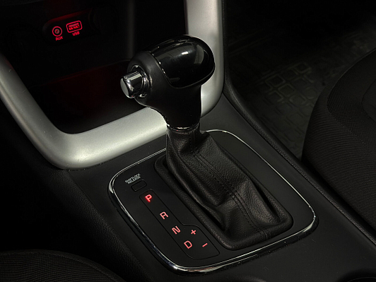 Kia Ceed, 2018 года, пробег 100000 км