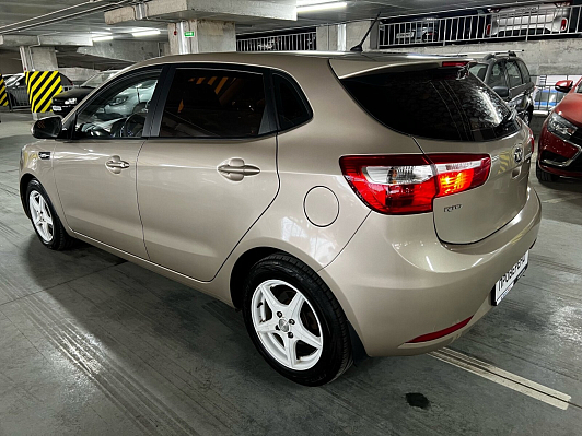 Kia Rio Comfort (без теплых опций), 2014 года, пробег 166000 км