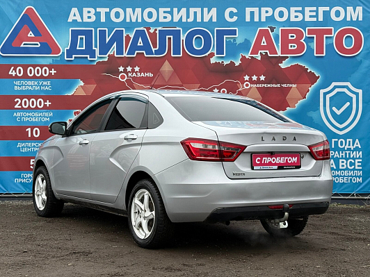 Lada (ВАЗ) Vesta Comfort Multimedia, 2017 года, пробег 256295 км