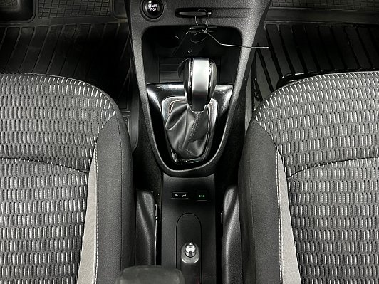 Renault Kaptur Style, 2017 года, пробег 107000 км