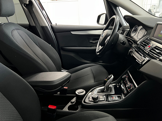 BMW 2 серии Active Tourer 218i Advantage Plus, 2019 года, пробег 76774 км