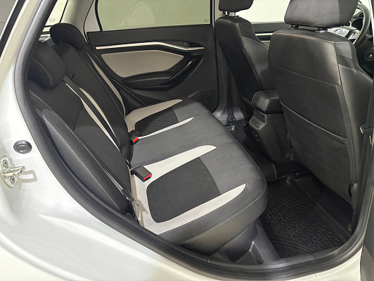 Lada (ВАЗ) Vesta Comfort, 2019 года, пробег 125619 км
