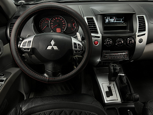 Mitsubishi Pajero Sport Intense, 2011 года, пробег 149786 км