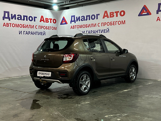 Renault Sandero Stepway Life, 2019 года, пробег 83000 км