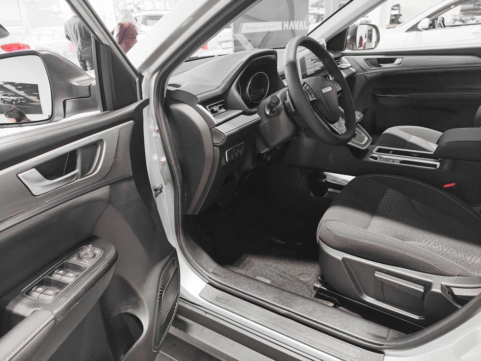 Haval M6 Оптимум, серый