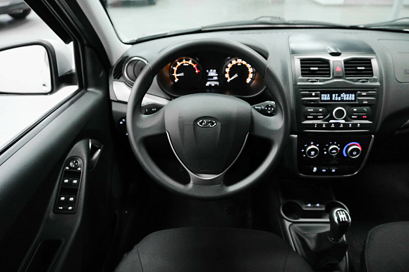 Lada (ВАЗ) Granta Luxe Prestige, 2022 года, пробег 23900 км