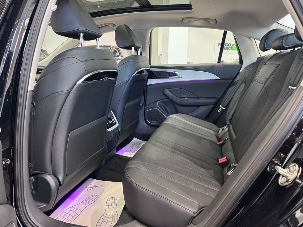 Hongqi H5 Делюкс Плюс (Deluxe+), черный