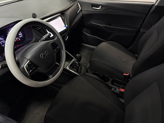 Hyundai Solaris Active, 2017 года, пробег 139000 км