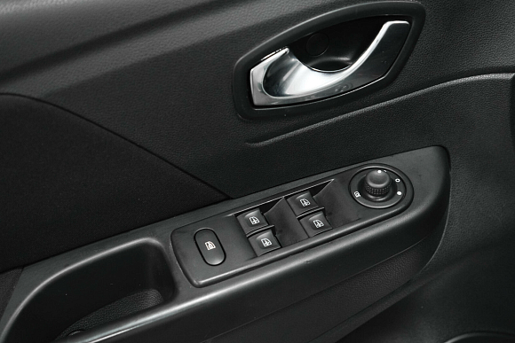 Renault Kaptur Drive, 2019 года, пробег 139000 км