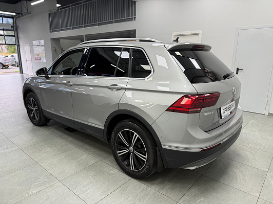 Volkswagen Tiguan Highline, 2017 года, пробег 46457 км