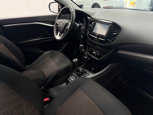 Lada (ВАЗ) Vesta Comfort, 2018 года, пробег 103500 км
