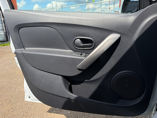 Renault Sandero Confort, 2017 года, пробег 34800 км