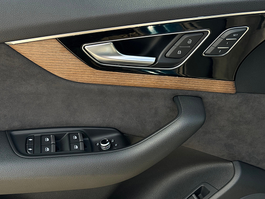 Audi Q7 Advance, 2019 года, пробег 149555 км
