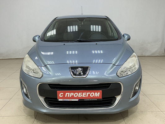 Peugeot 308 Access, 2012 года, пробег 136000 км