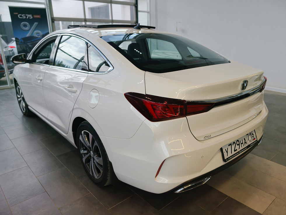 Changan Eado Plus Комфорт, белый