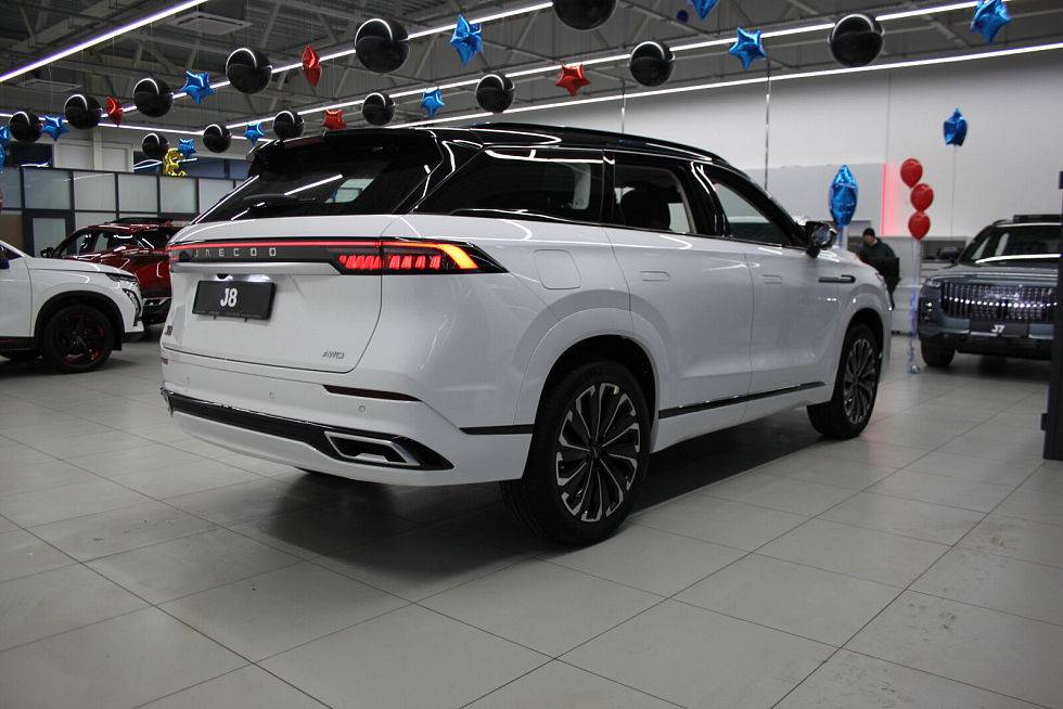 Jaecoo J8 Престиж, белый
