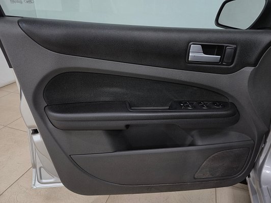 Ford Focus Ghia, 2007 года, пробег 271369 км