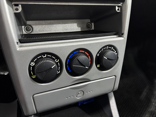 Lada (ВАЗ) Priora Норма, 2010 года, пробег 189590 км