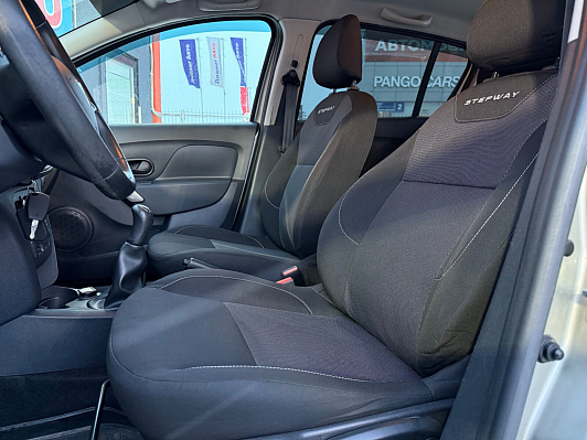 Renault Sandero Stepway Life, 2020 года, пробег 70800 км