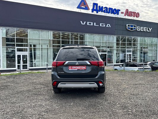 Mitsubishi Outlander Invite, 2021 года, пробег 59640 км