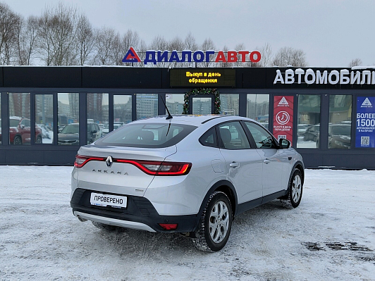 Renault Arkana Drive, 2021 года, пробег 48500 км