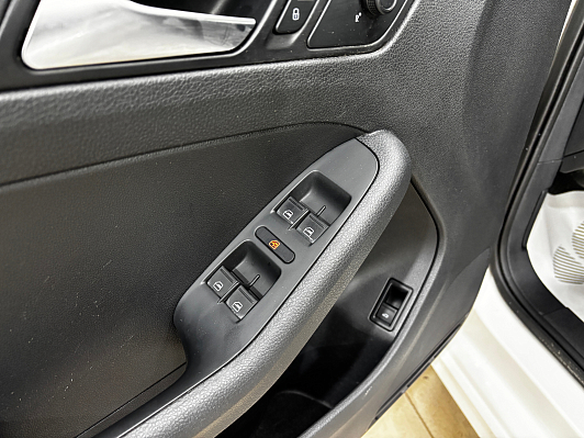 Volkswagen Jetta, 2015 года, пробег 106837 км