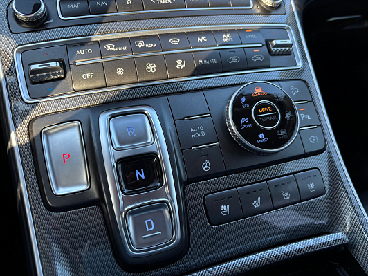 Hyundai Santa Fe Prestige 7 мест + Smart Sense, 2022 года, пробег 99644 км