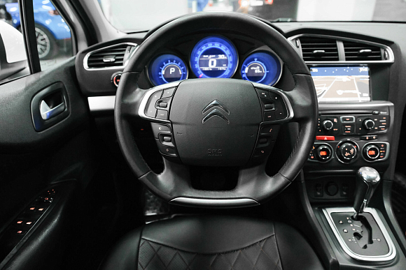 Citroen C4 Exclusive, 2014 года, пробег 118000 км