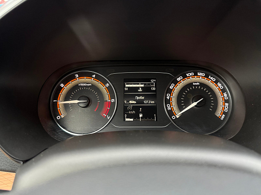 Lada (ВАЗ) Vesta Life, 2023 года, пробег 64000 км