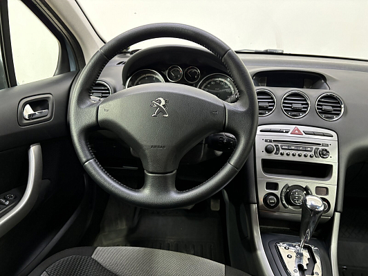 Peugeot 308 Access, 2012 года, пробег 136000 км