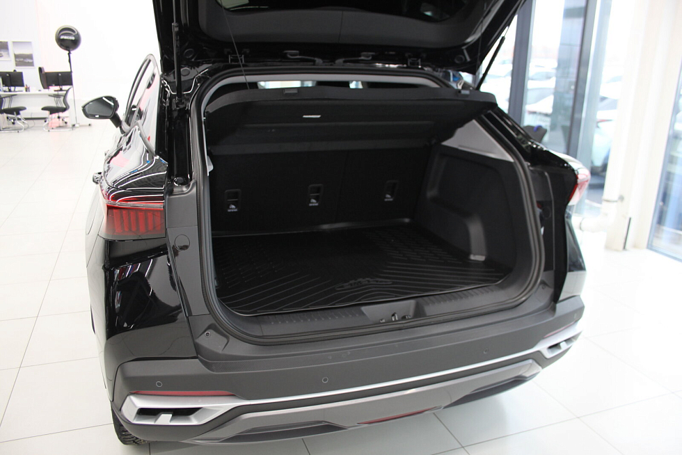 Omoda C5 Стиль, черный