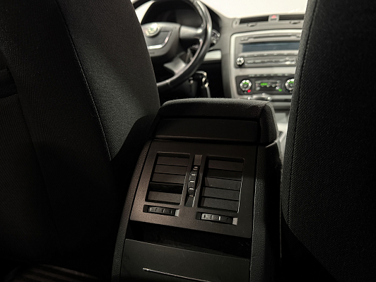 Skoda Octavia Elegance, 2012 года, пробег 280000 км