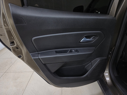 Renault Duster Life, 2021 года, пробег 74194 км