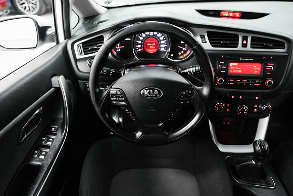 Kia Ceed Comfort, 2012 года, пробег 158000 км