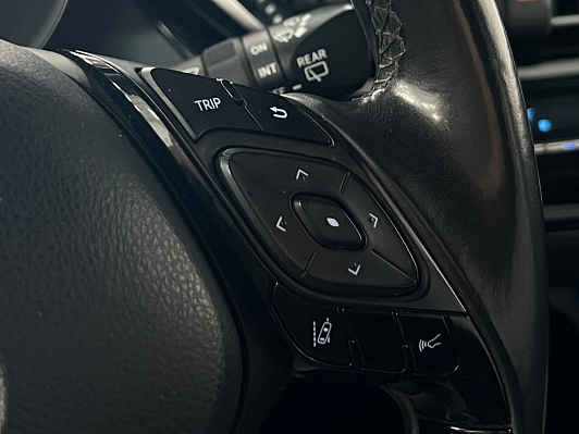 Toyota C-HR Hot, 2019 года, пробег 82972 км