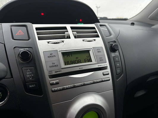 Toyota Yaris Сол, 2008 года, пробег 127615 км