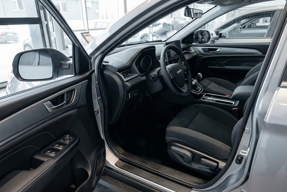 Haval M6 Оптимум, серый