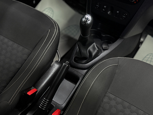 Renault Logan Privilege, 2017 года, пробег 108839 км