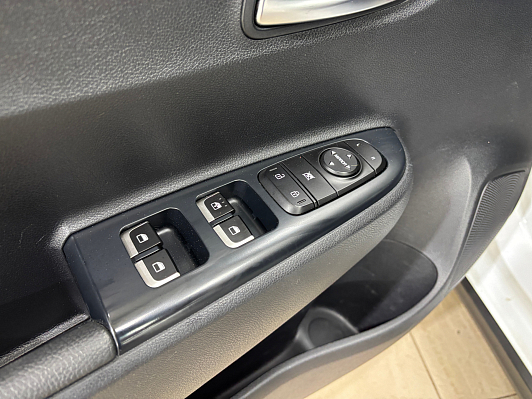 Kia Rio Prestige, 2019 года, пробег 84011 км