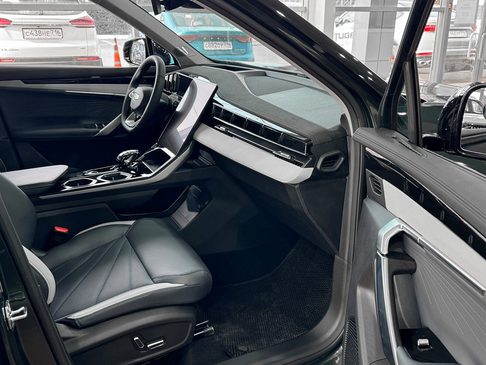 Geely Atlas Спорт, зеленый