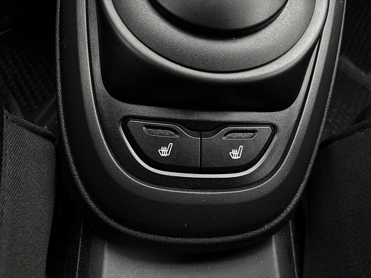 Lada (ВАЗ) Vesta Luxe Multimedia (2017-2019), 2019 года, пробег 92437 км