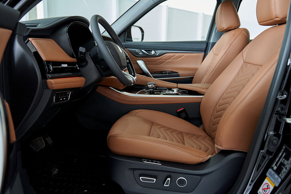 Changan CS95 Комфорт, черный