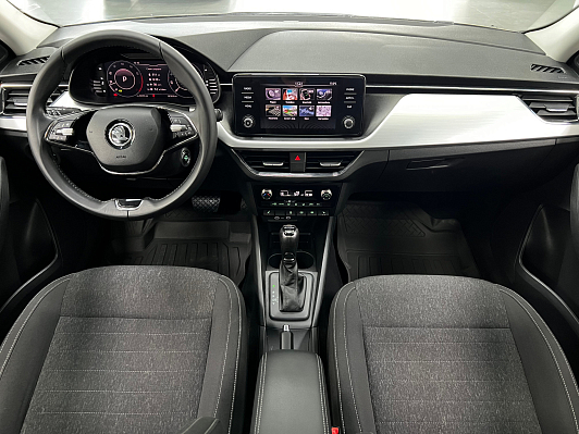 Skoda Rapid Style, 2021 года, пробег 107800 км
