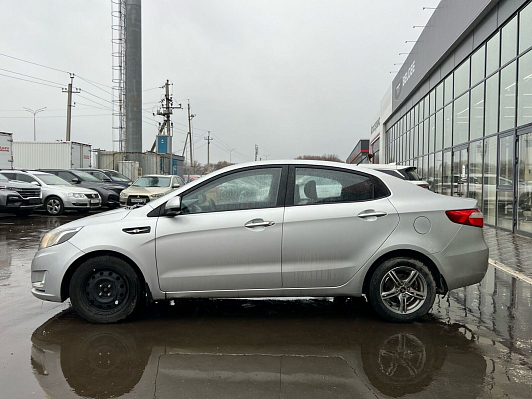 Kia Rio Comfort (без теплых опций), 2014 года, пробег 150000 км