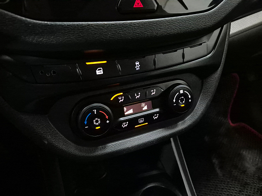 Lada (ВАЗ) Vesta Comfort, 2018 года, пробег 212953 км