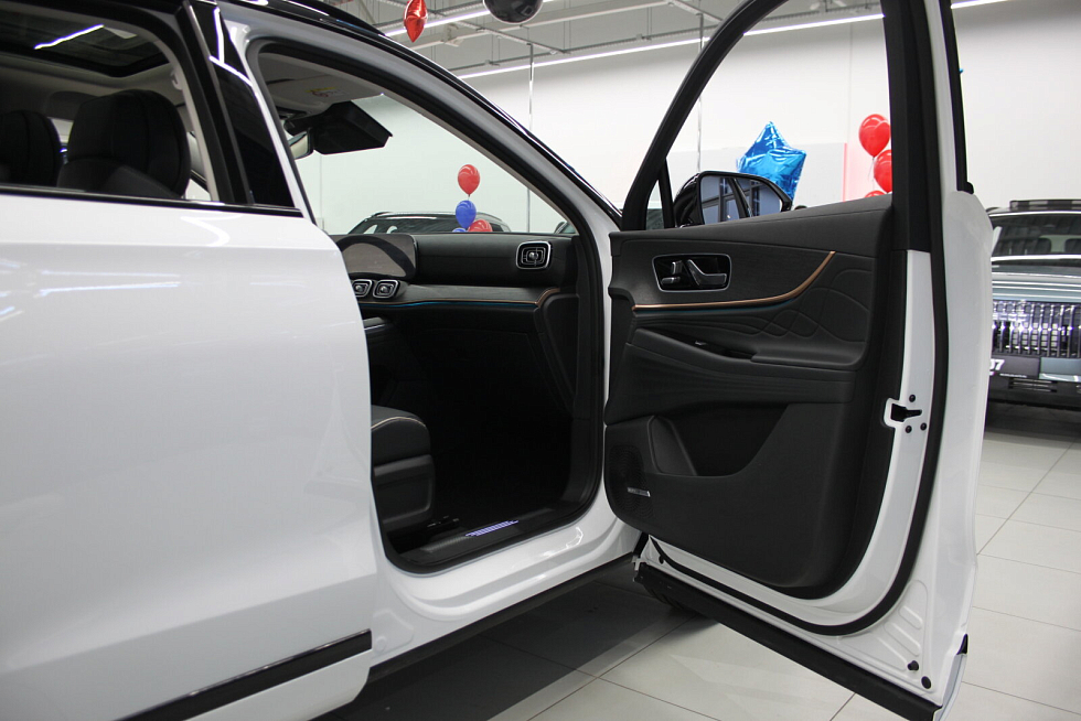 Jaecoo J8 Престиж, белый