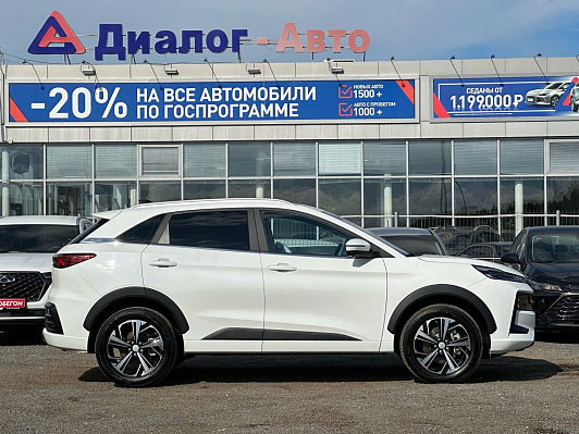 JAC JS6 Luxury, 2022 года, пробег 16000 км