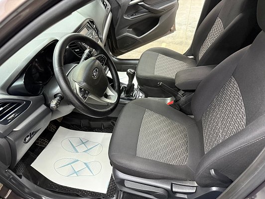 Lada (ВАЗ) Vesta Comfort, 2019 года, пробег 96359 км