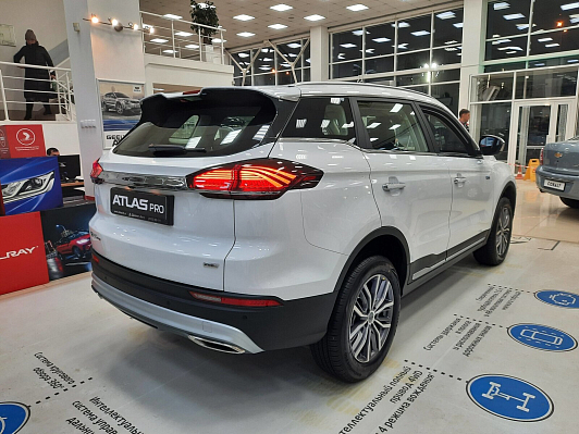 Geely Atlas Pro Flagship+, белый