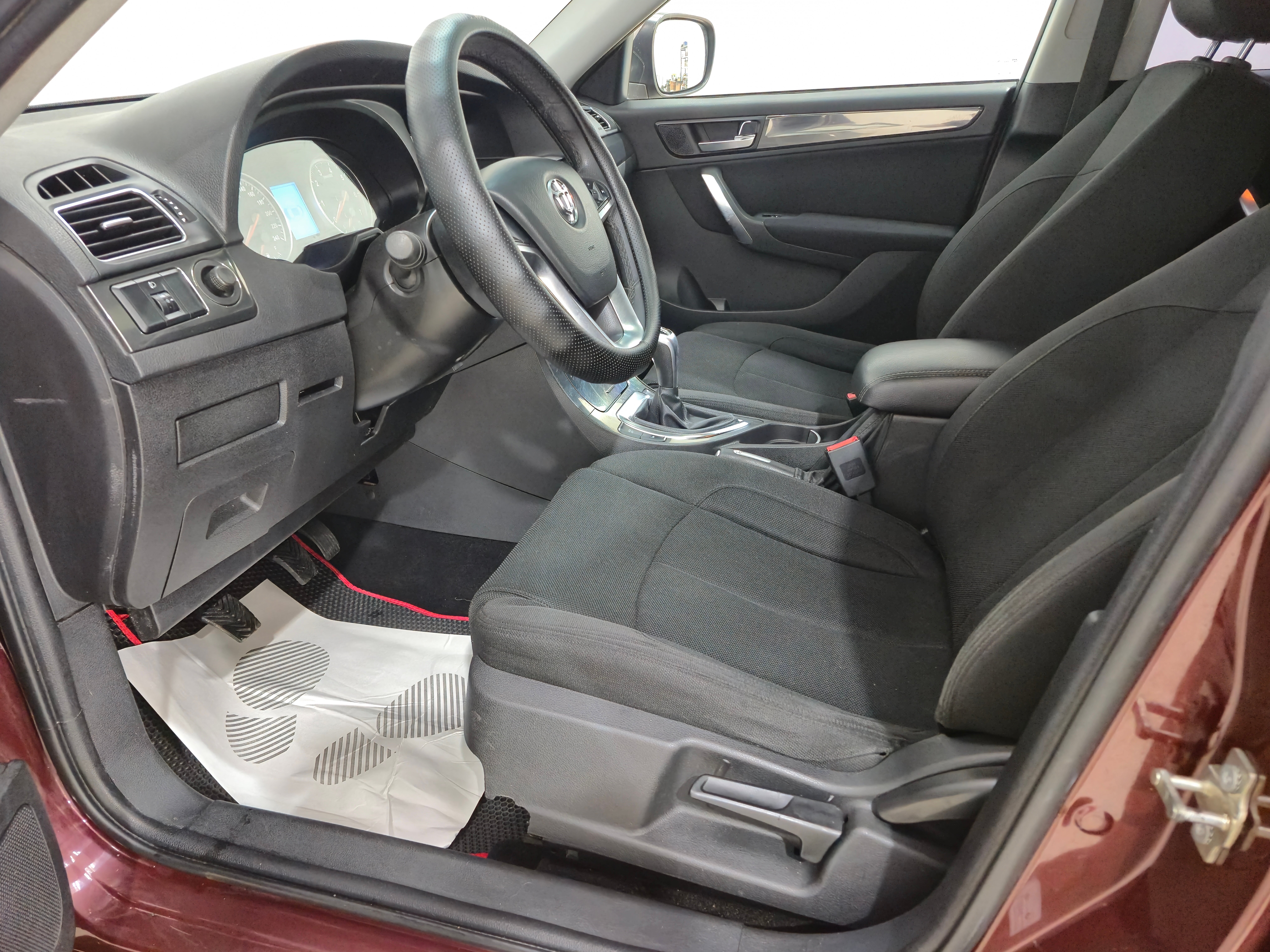 Brilliance V5 Deluxe, 2015 года, пробег 135982 км